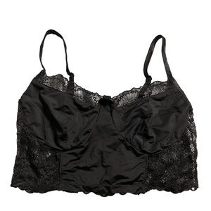 Lacey black top